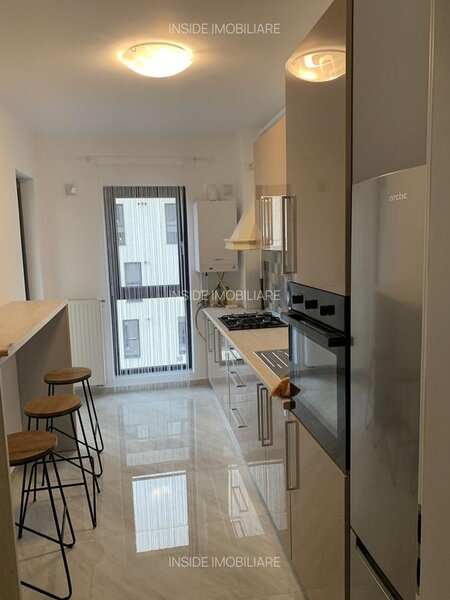 Lujerului Exigent Plaza,